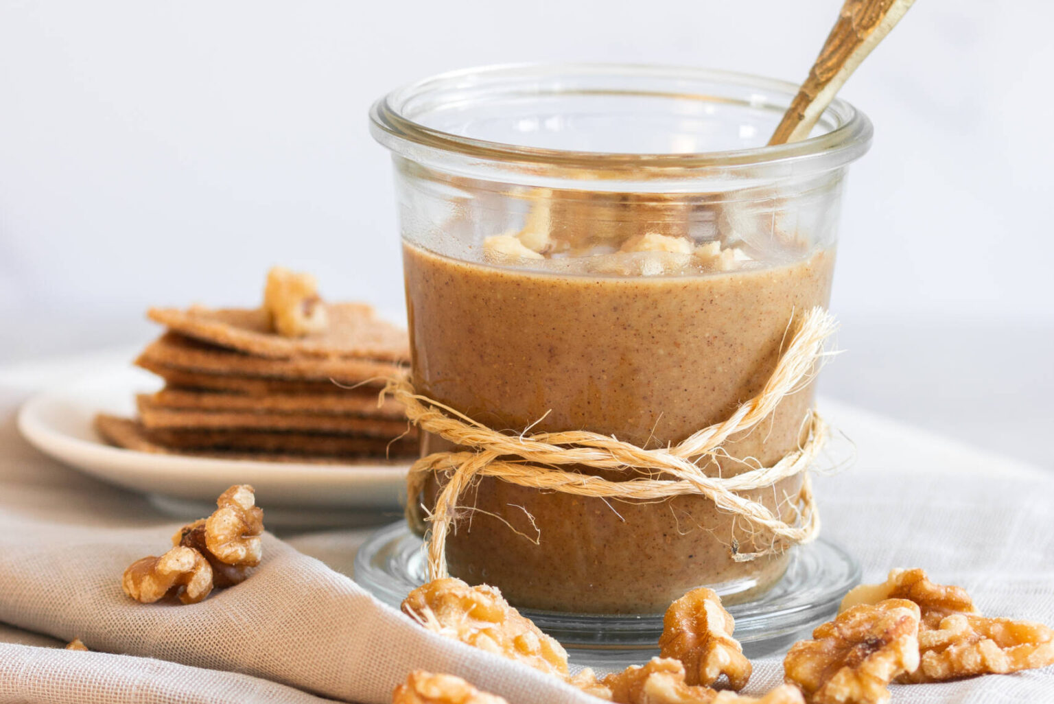Homemade healthy walnut butter - Jessie Monday