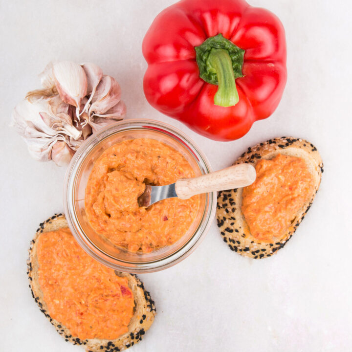 Roasted bell pepper spread with feta and a hint of chili